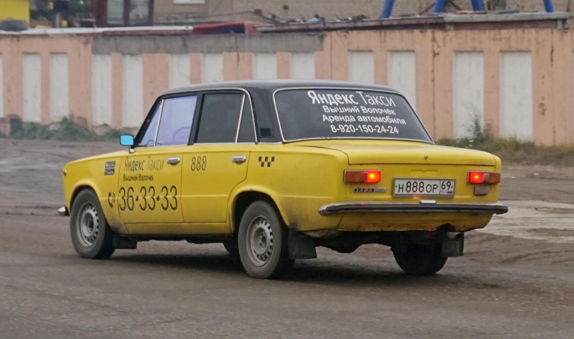 Автомобиль госномер Н888ОР69