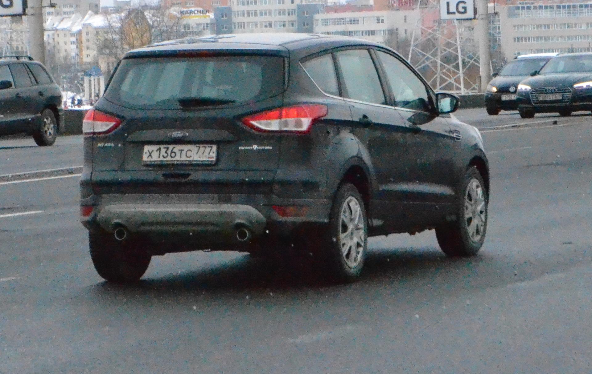Автомобиль госномер Х136ТС777