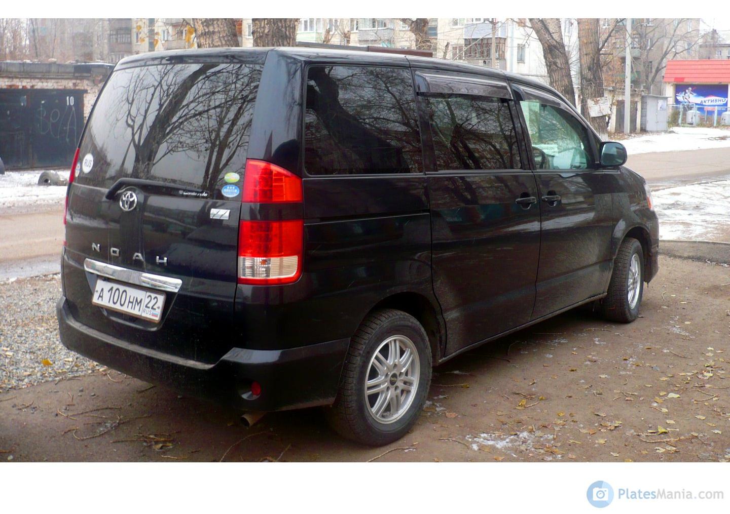 Автомобиль госномер А100НМ22