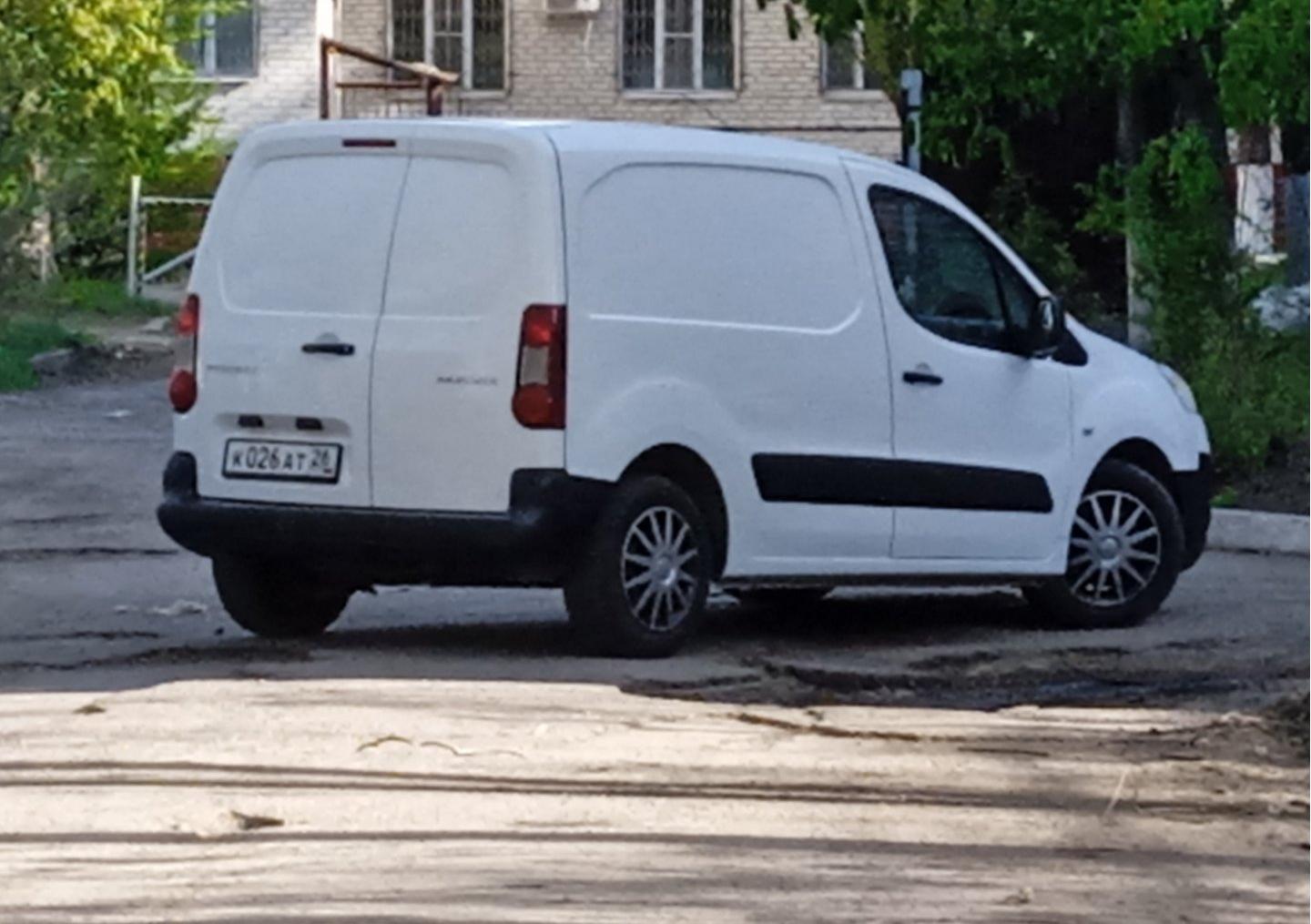 Автомобиль госномер К026АТ26