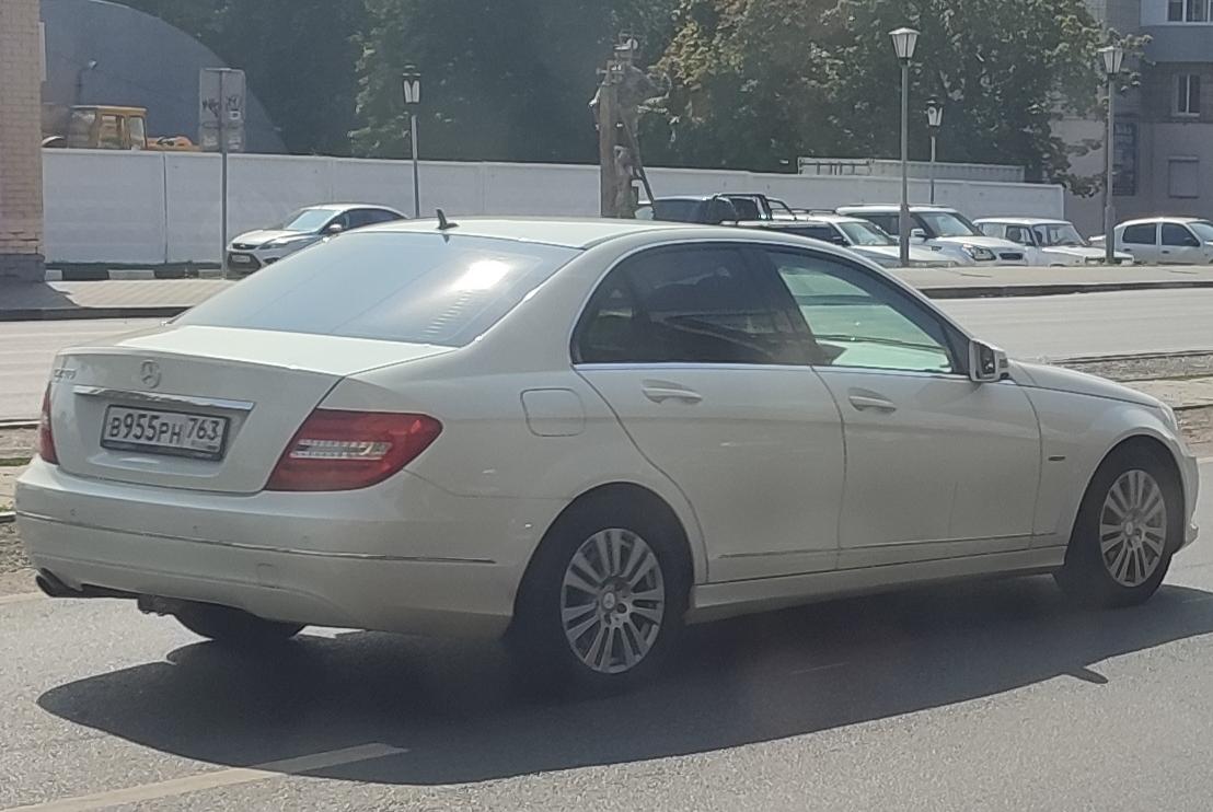 Автомобиль госномер В955РН763