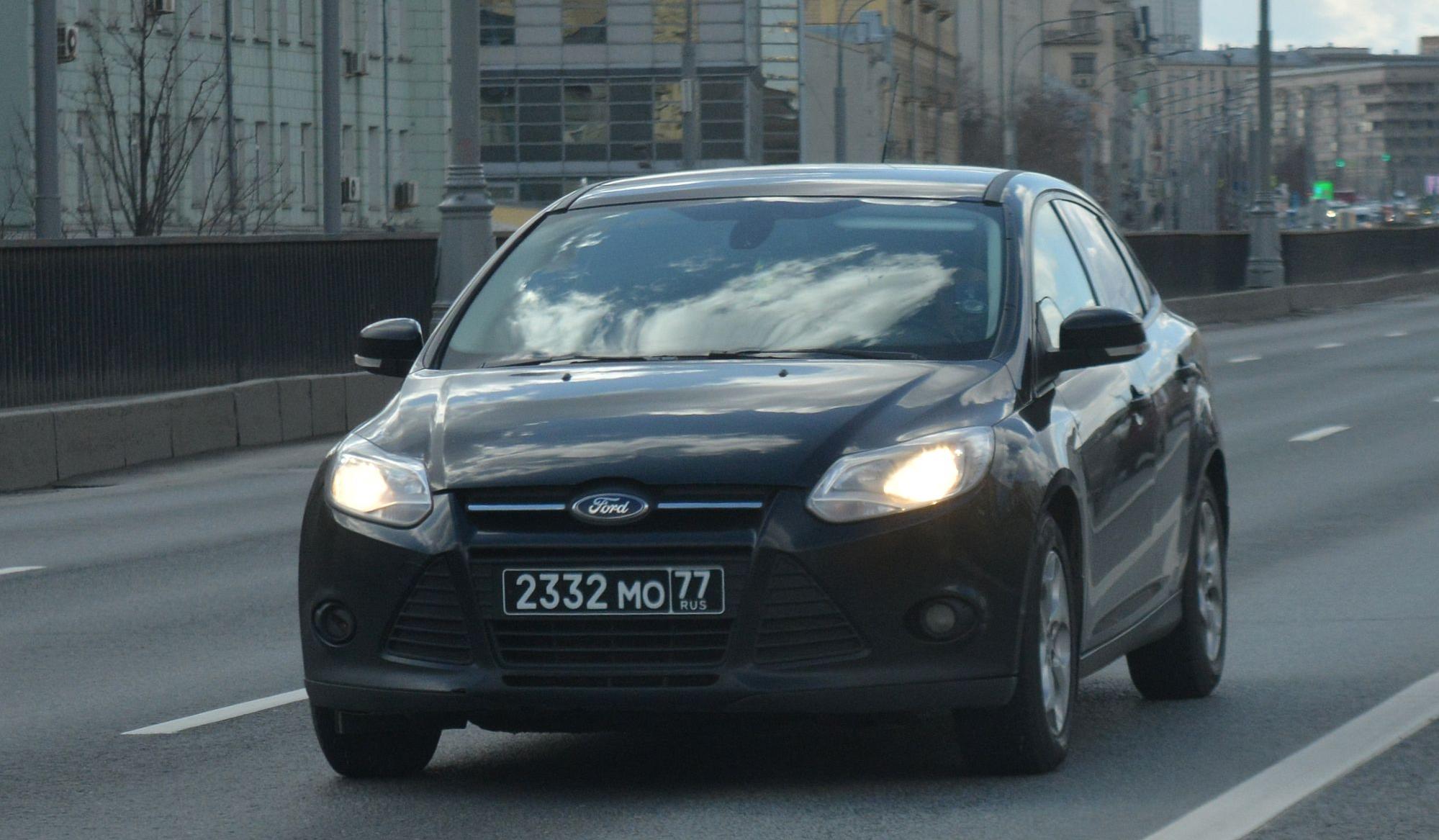 Автомобиль госномер 2332МО77