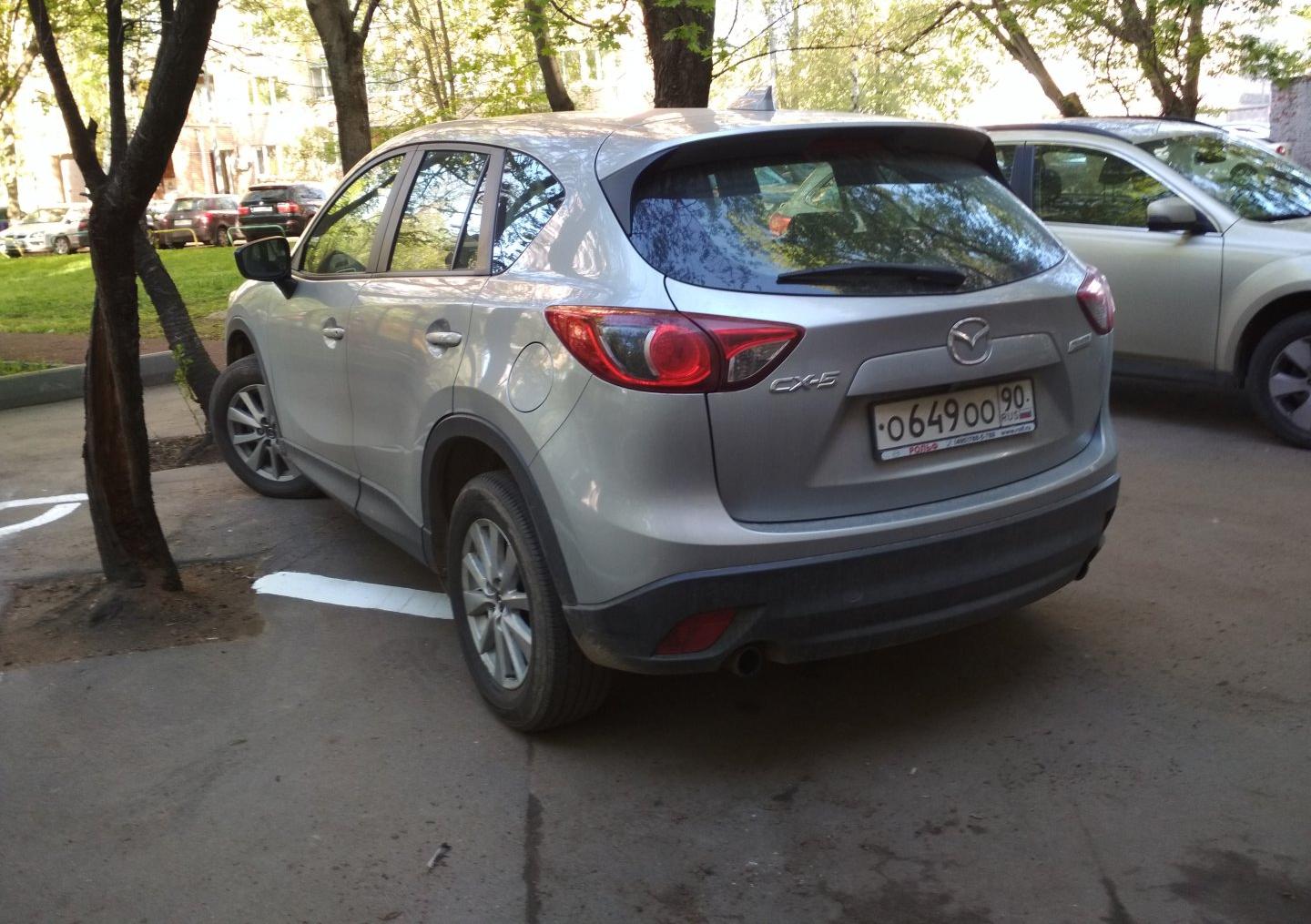 Автомобиль госномер О649ОО90