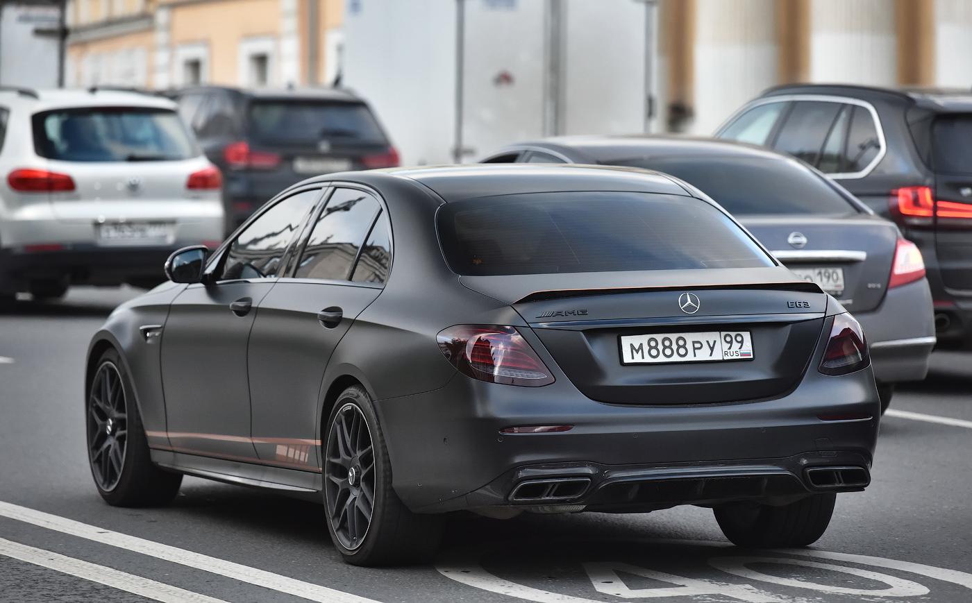 Автомобиль госномер М888РУ99