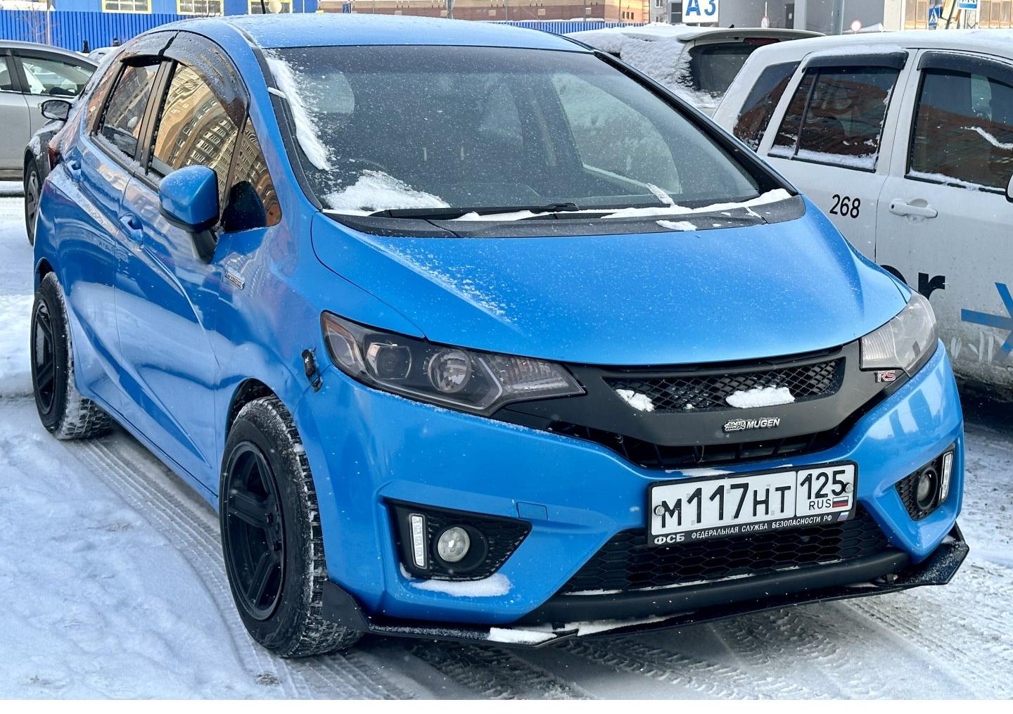 Автомобиль госномер М117НТ125