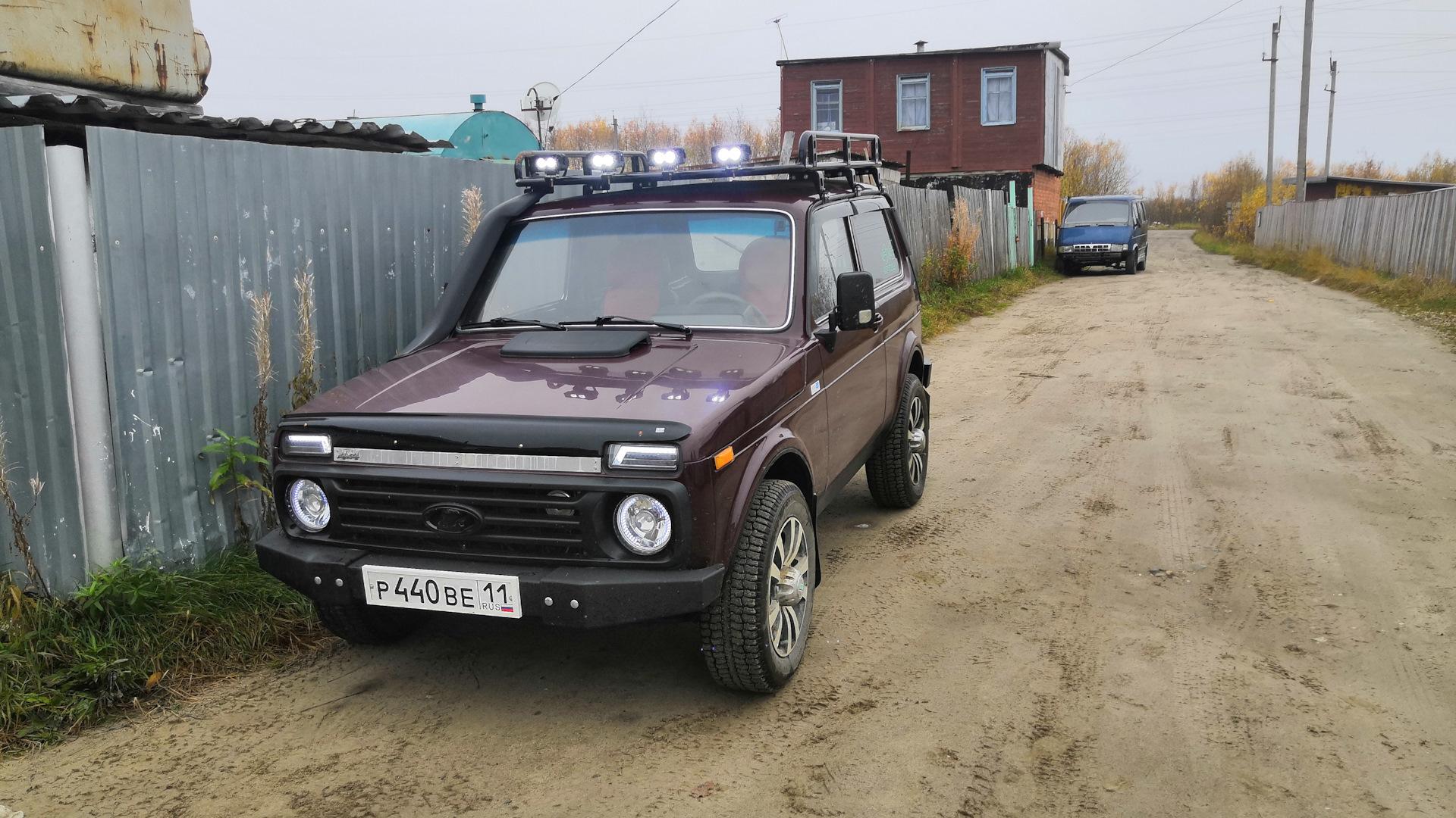 Автомобиль госномер Р440ВЕ11