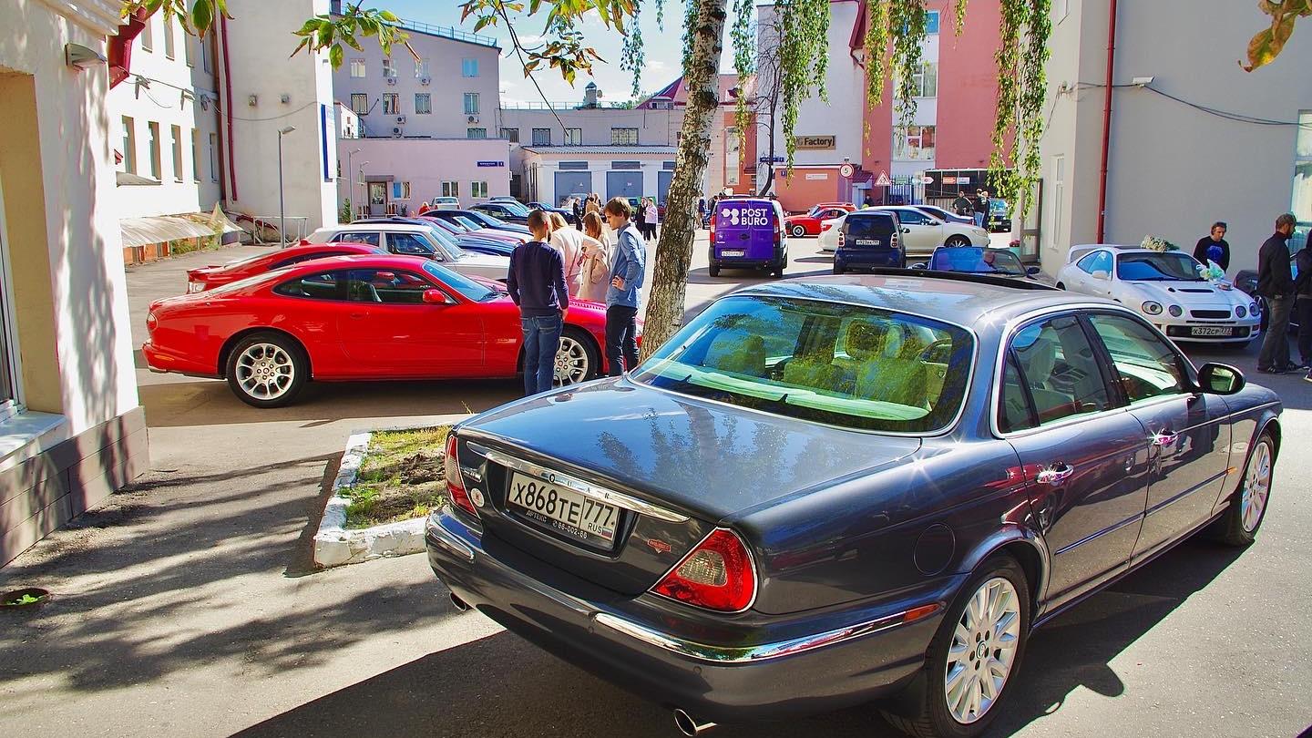 Автомобиль госномер Х868ТЕ777