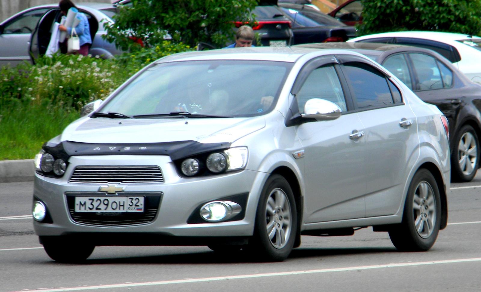 Автомобиль госномер М329ОН32