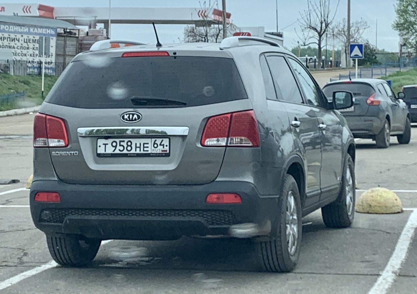 Автомобиль госномер Т958НЕ64