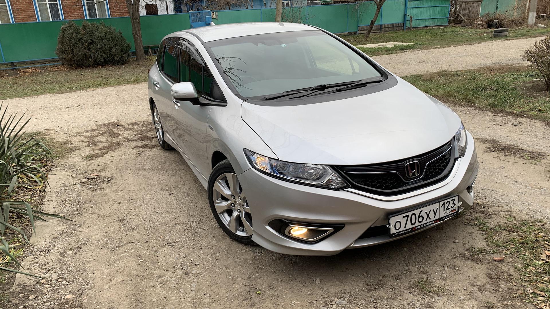Автомобиль госномер О706ХУ123