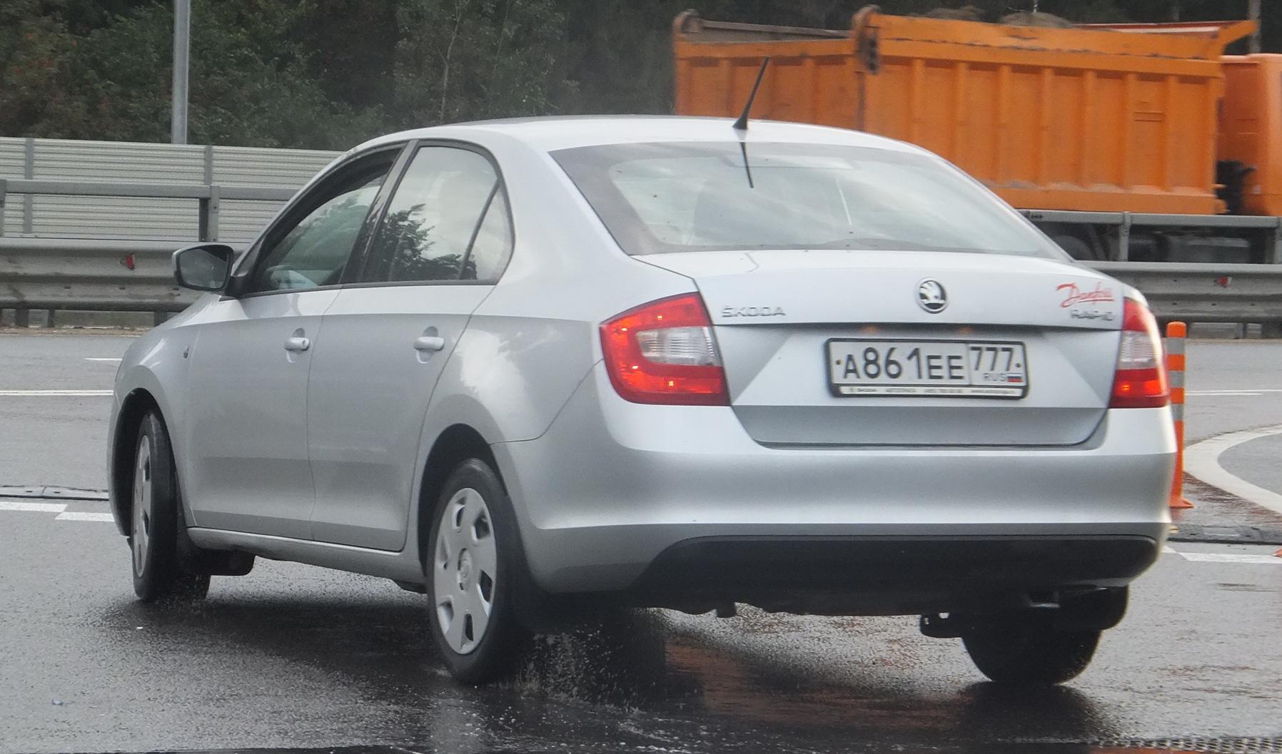 Автомобиль госномер А861ЕЕ777
