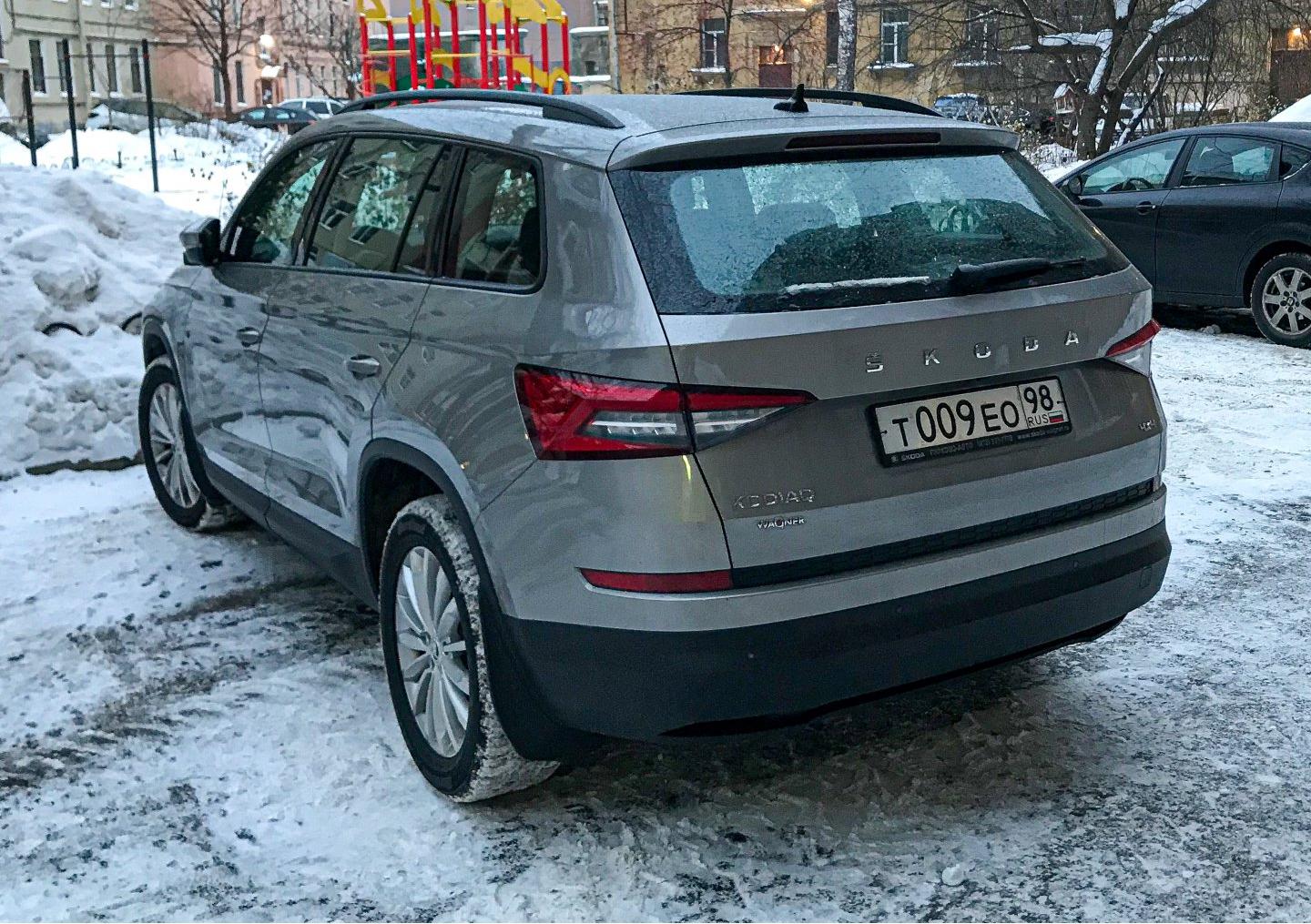 Автомобиль госномер Т009ЕО98