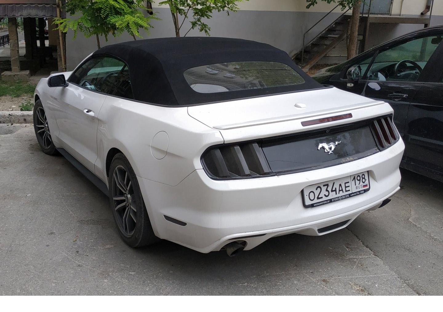 Автомобиль госномер О234АЕ198