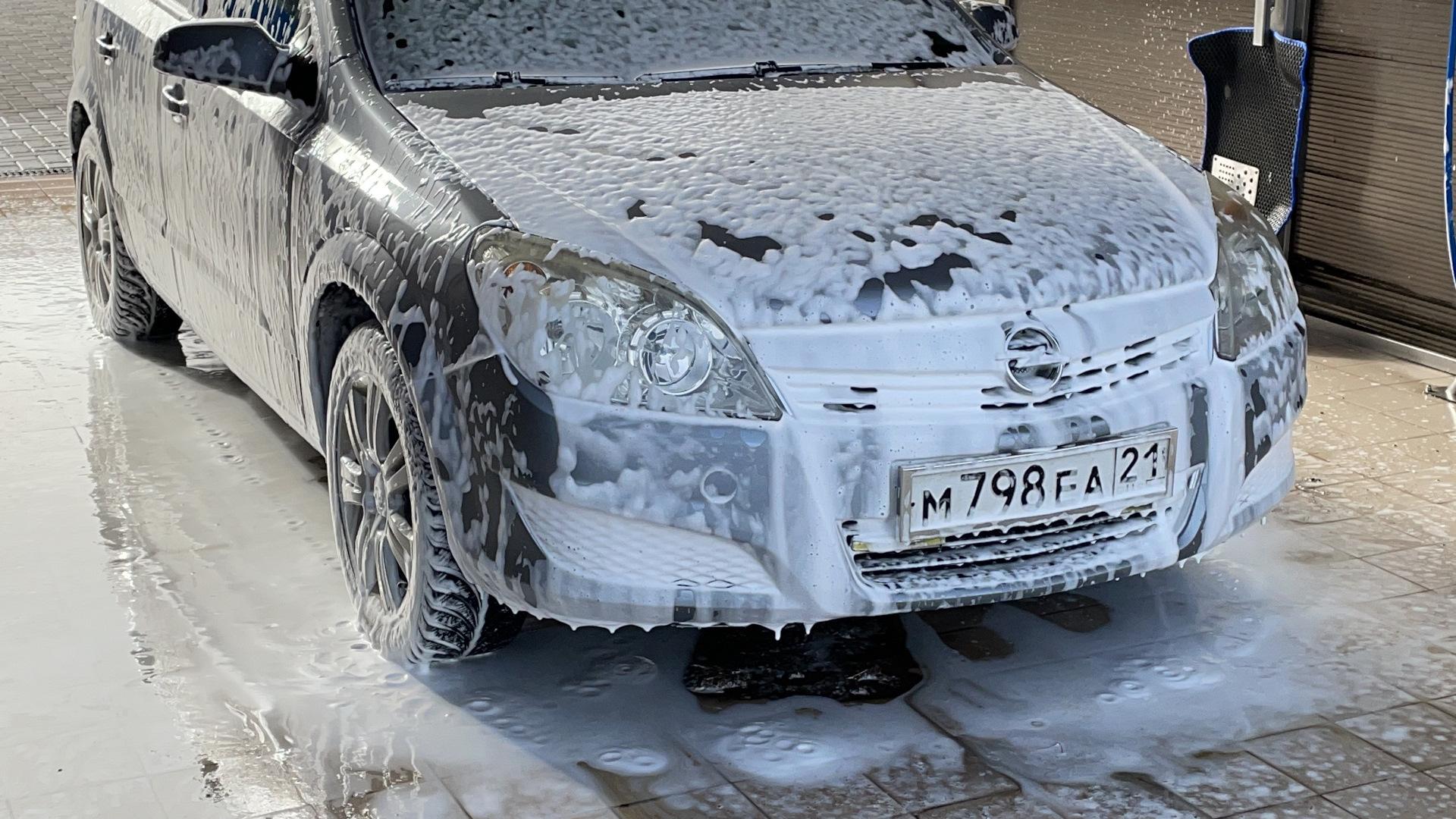 Автомобиль госномер М798СА21
