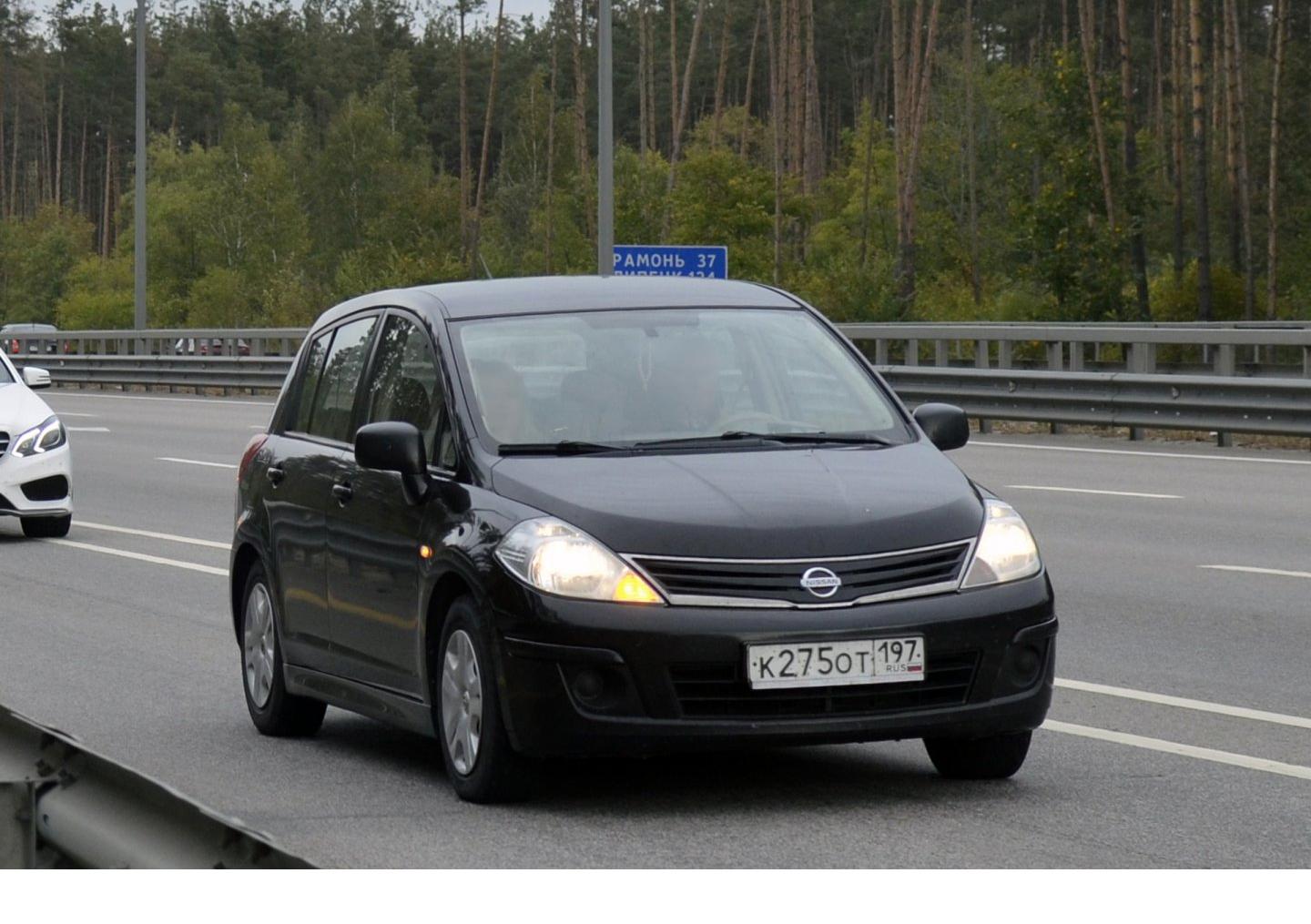Автомобиль госномер К275ОТ197