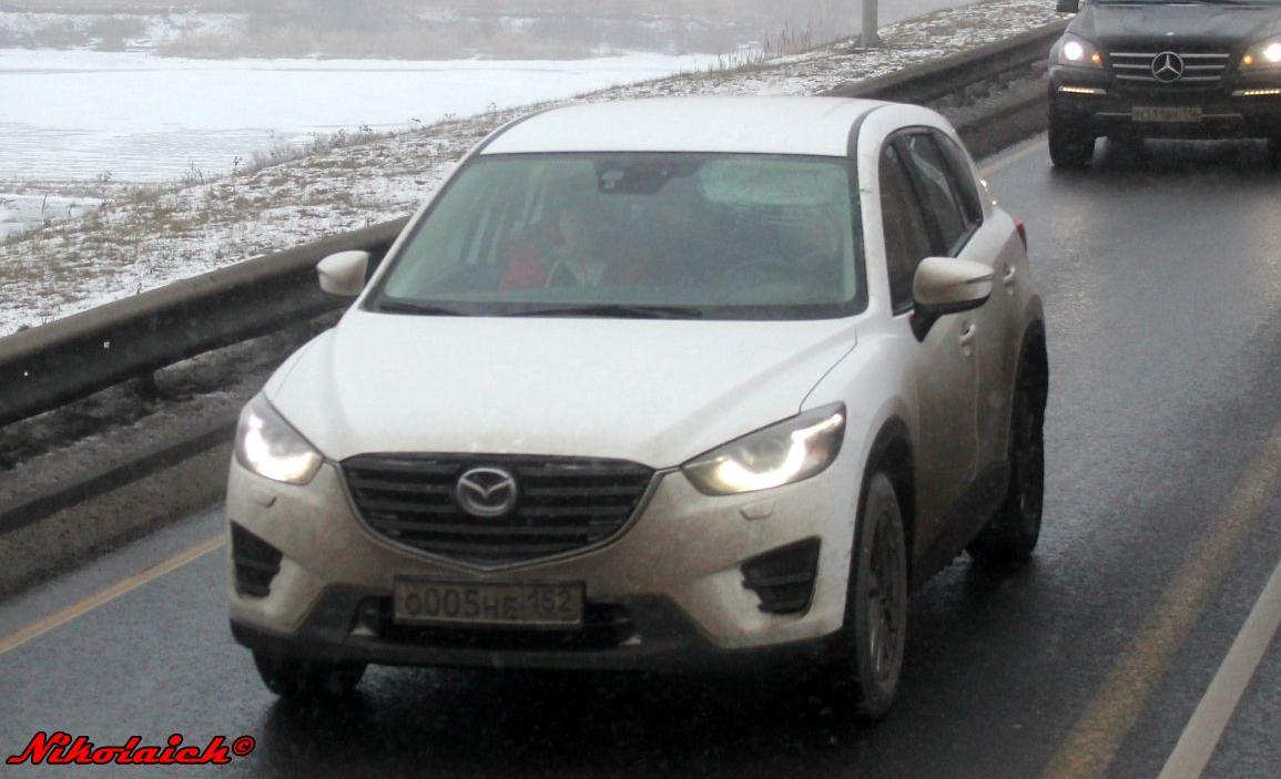 Автомобиль госномер О005НЕ152