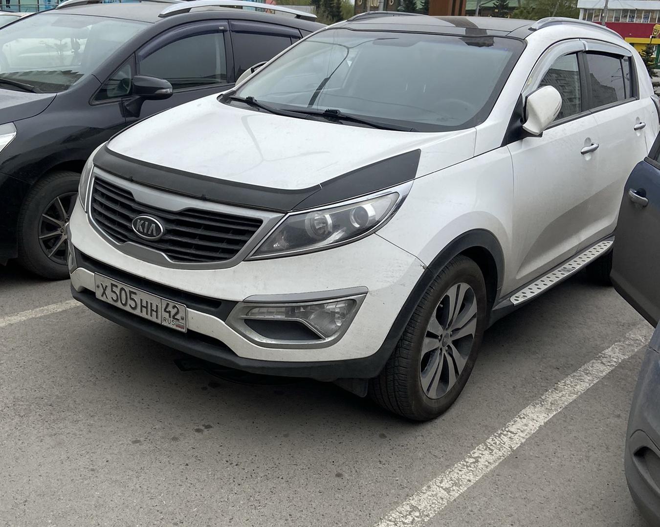 Автомобиль госномер Х505НН42