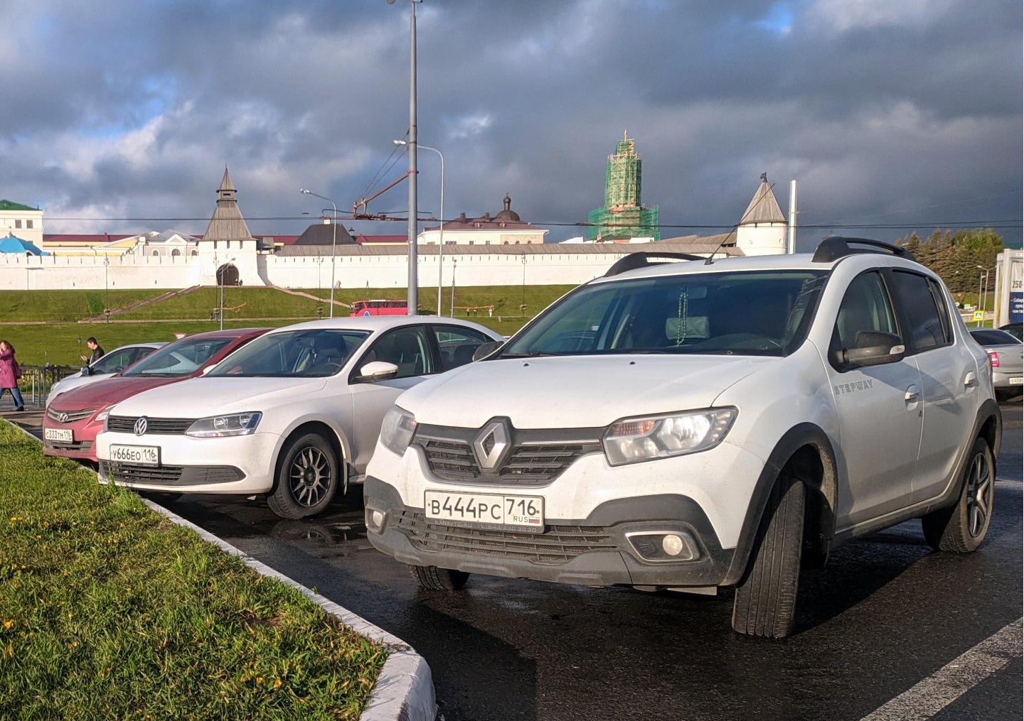 Автомобиль госномер В444РС716