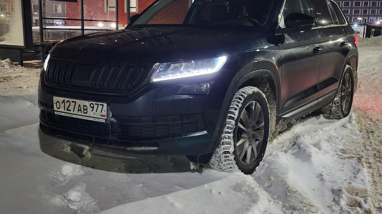 Автомобиль госномер О127АВ977