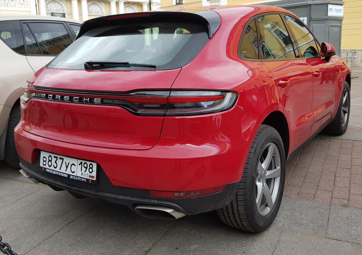 Автомобиль госномер В837УС198
