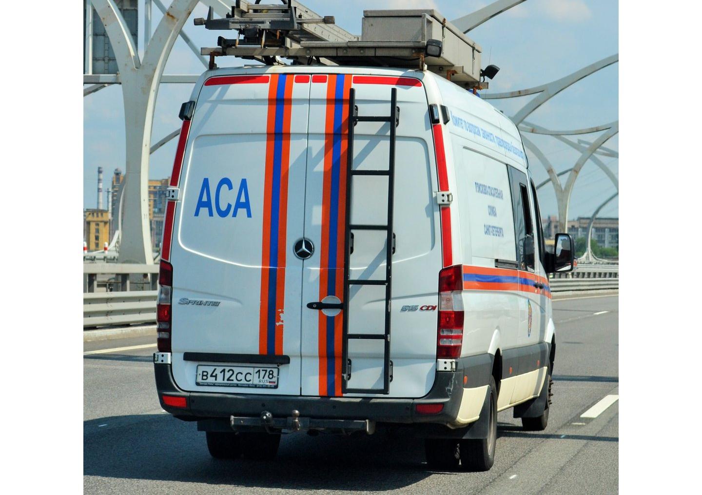 Автомобиль госномер В412СС178