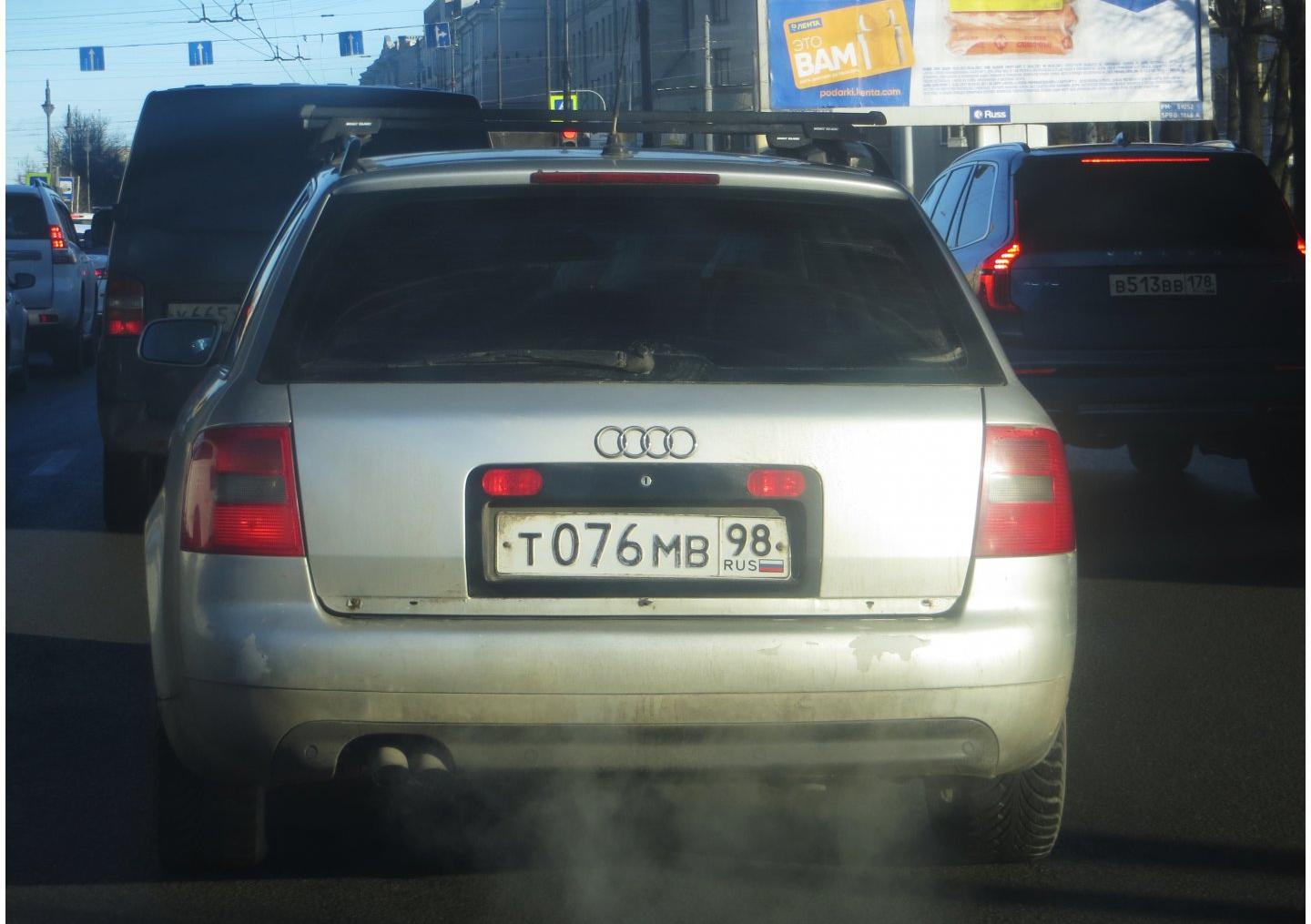 Автомобиль госномер Т076МВ98