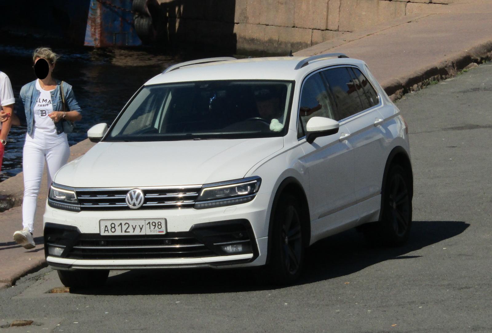 Автомобиль госномер А812УУ198