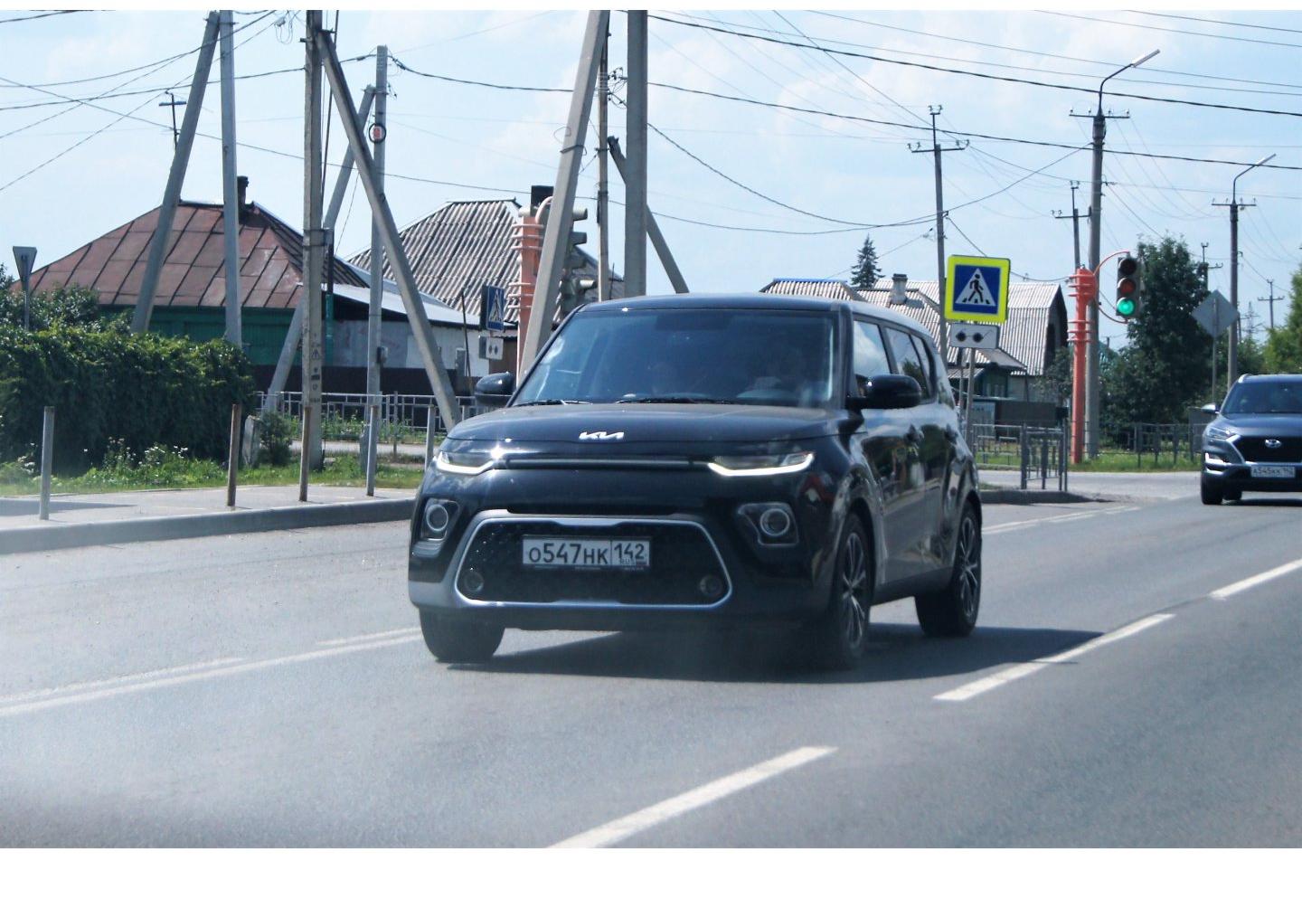 Автомобиль госномер О547НК142