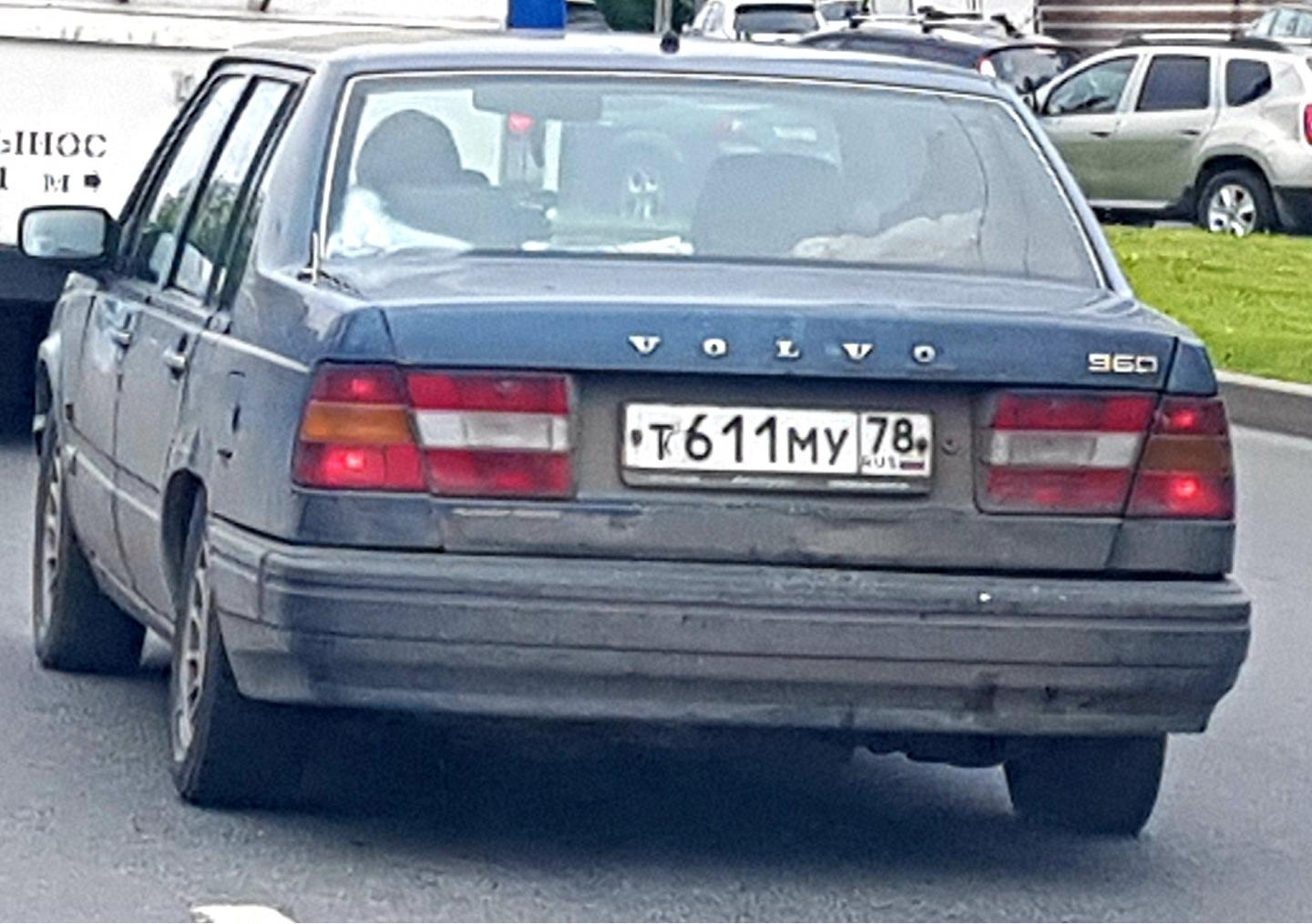 Автомобиль госномер Т611МУ78