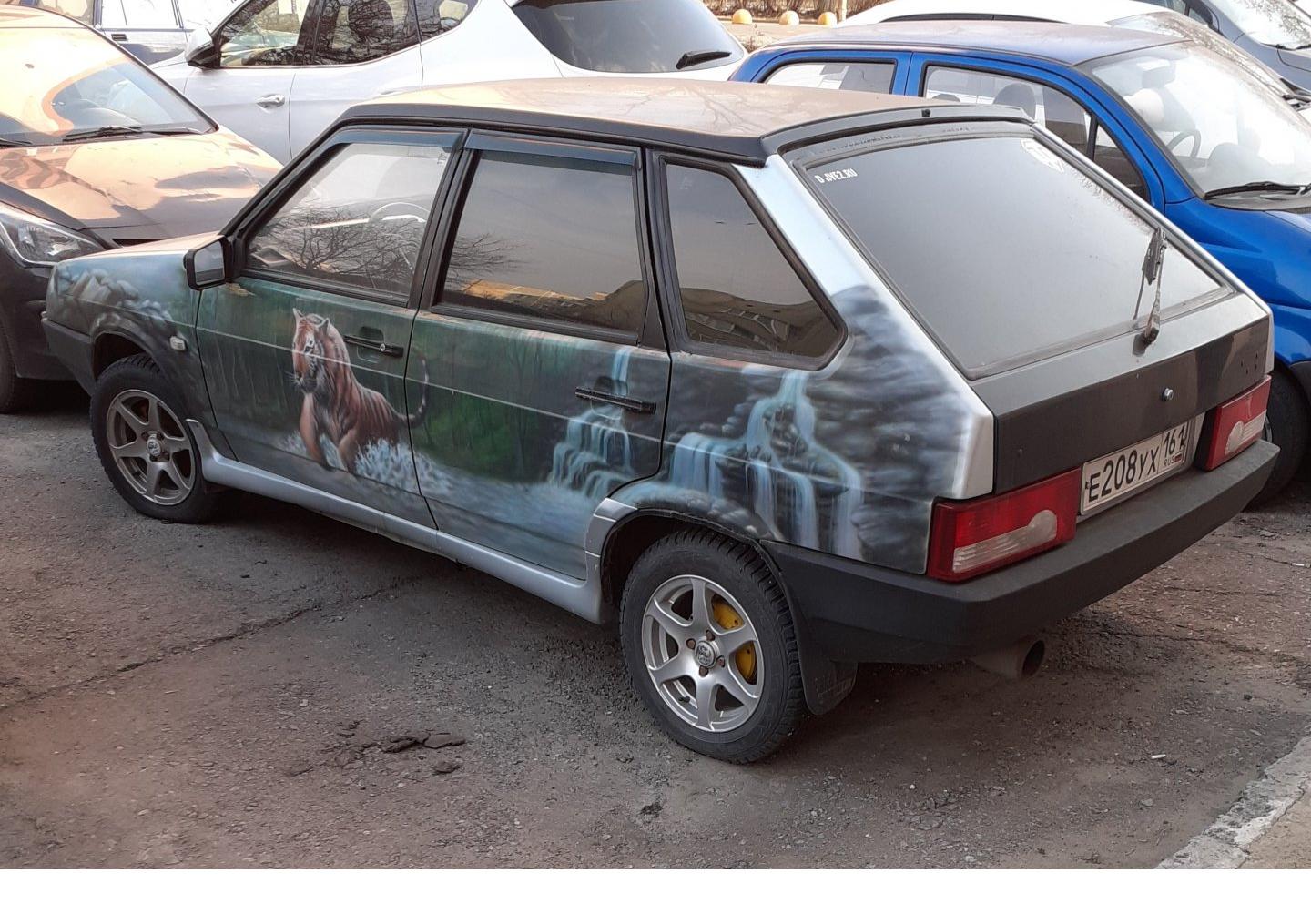 Автомобиль госномер Е208УХ161