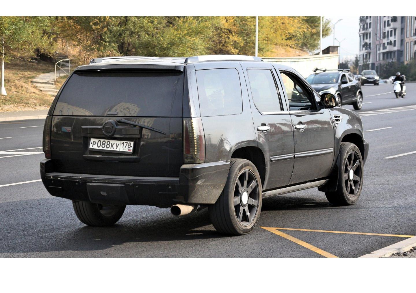 Автомобиль госномер Р088КУ178
