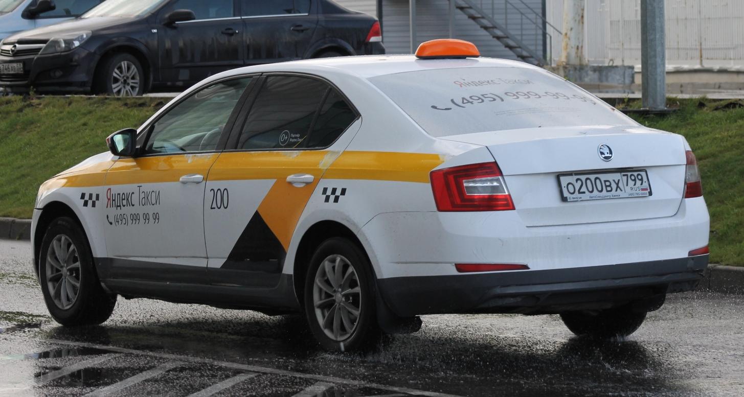 Автомобиль госномер О200ВХ799