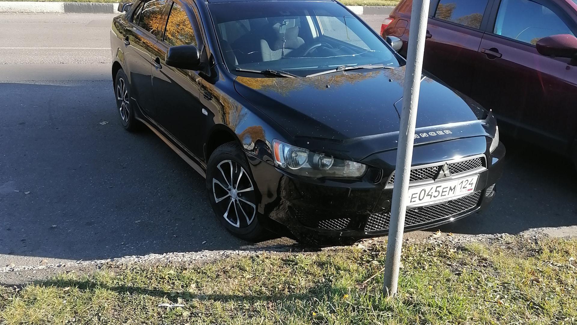 Автомобиль госномер Е045ЕМ124