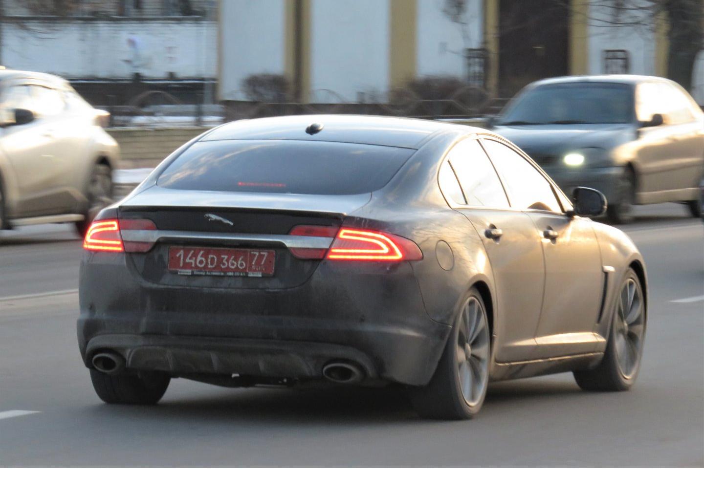 Автомобиль госномер 146D36677