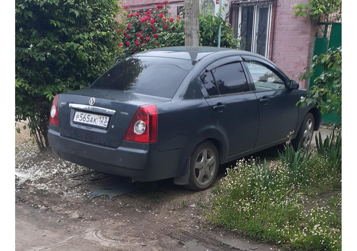 Автомобиль госномер Р565АК123
