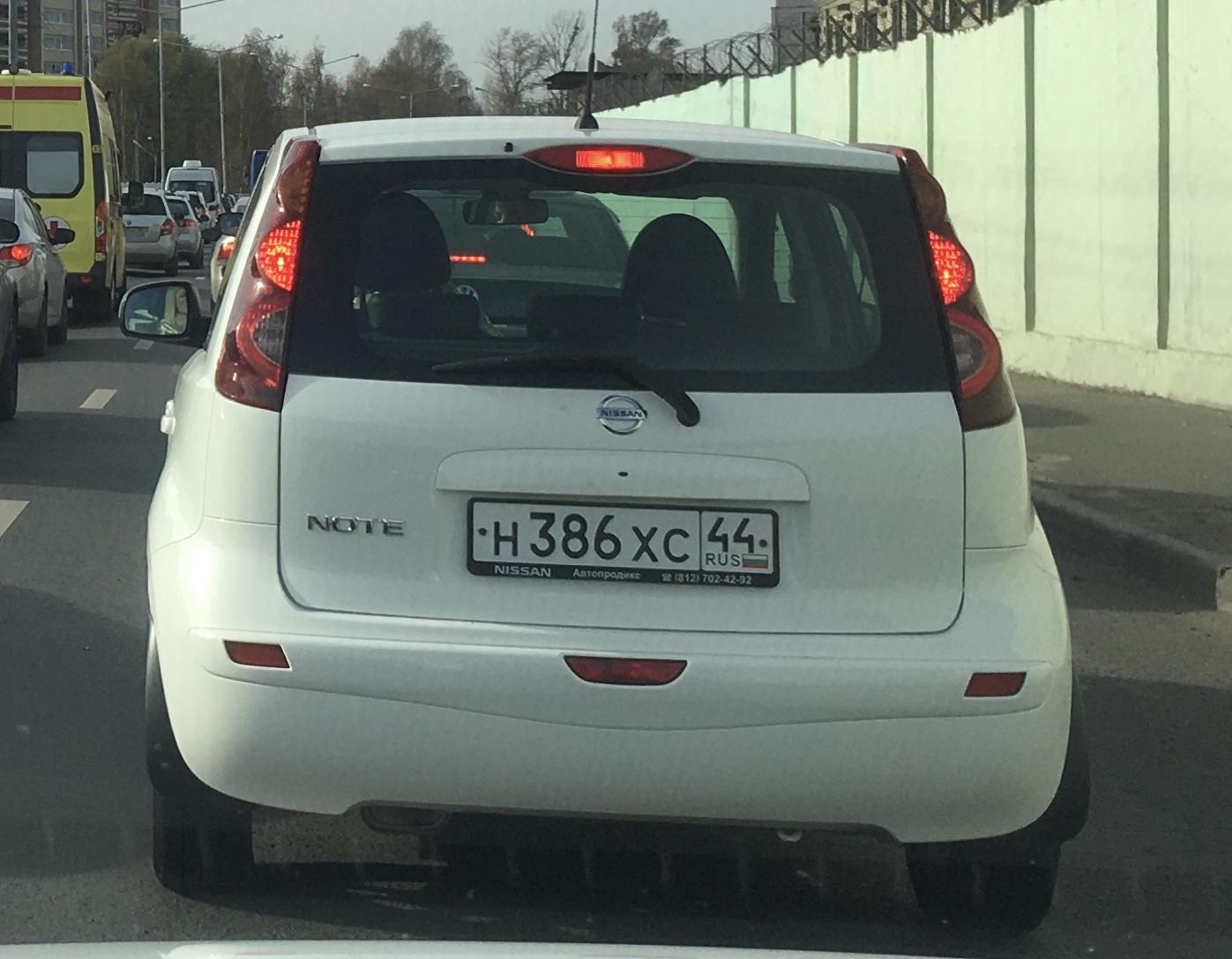 Автомобиль госномер Н386ХС44