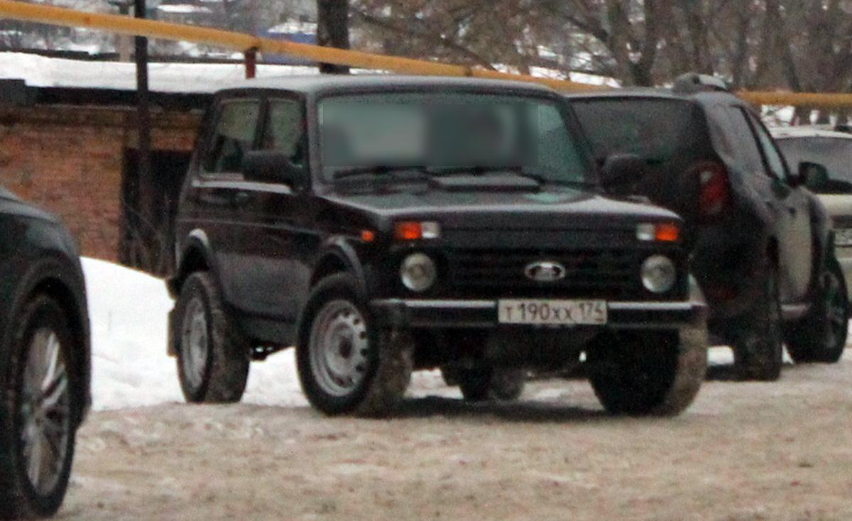 Автомобиль госномер Т190ХХ174