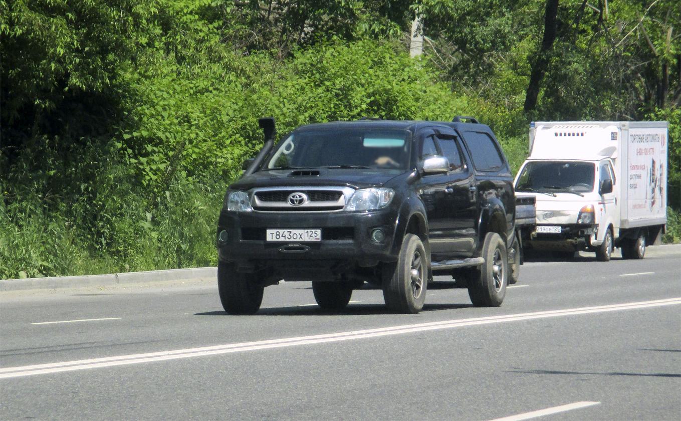 Автомобиль госномер Т843ОХ125