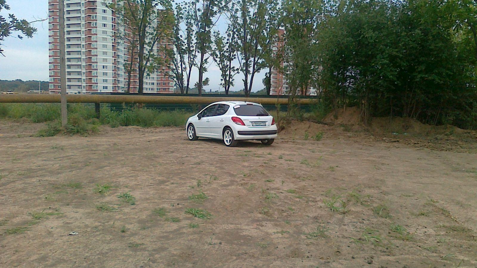 Автомобиль госномер У964АР123