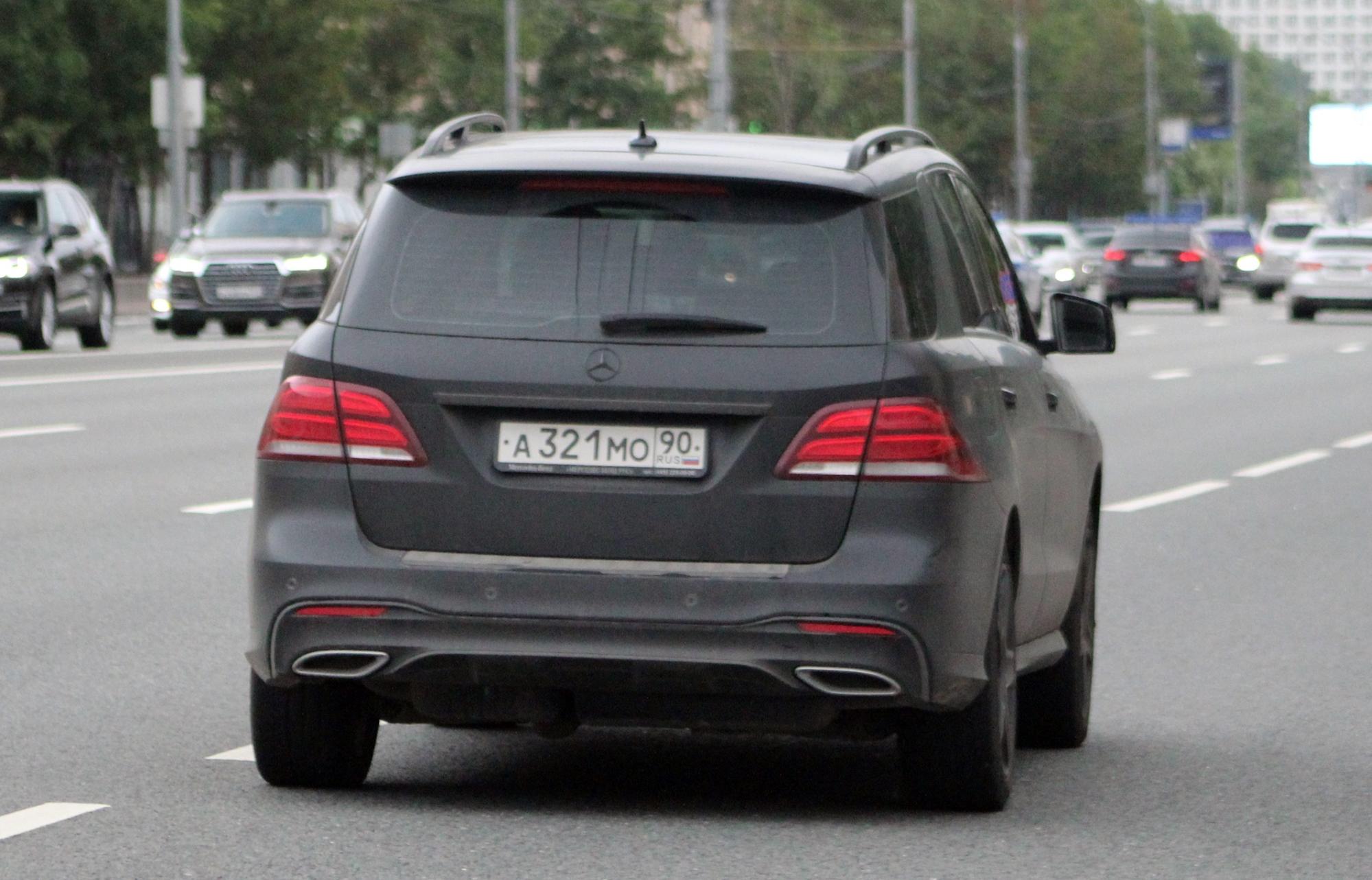 Автомобиль госномер А321МО90