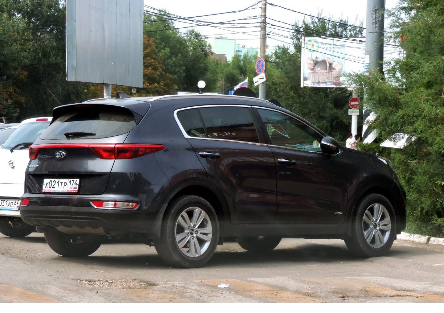 Автомобиль госномер Х021ТР174