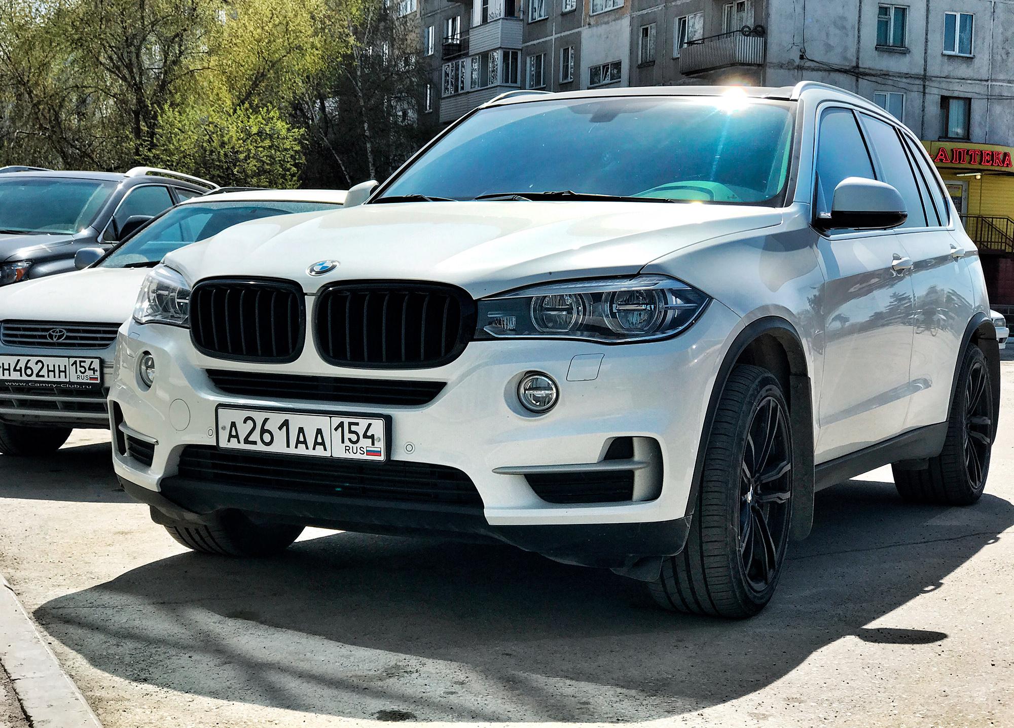 Автомобиль госномер А261АА154