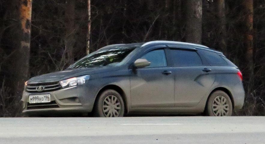 Автомобиль госномер М999АО196
