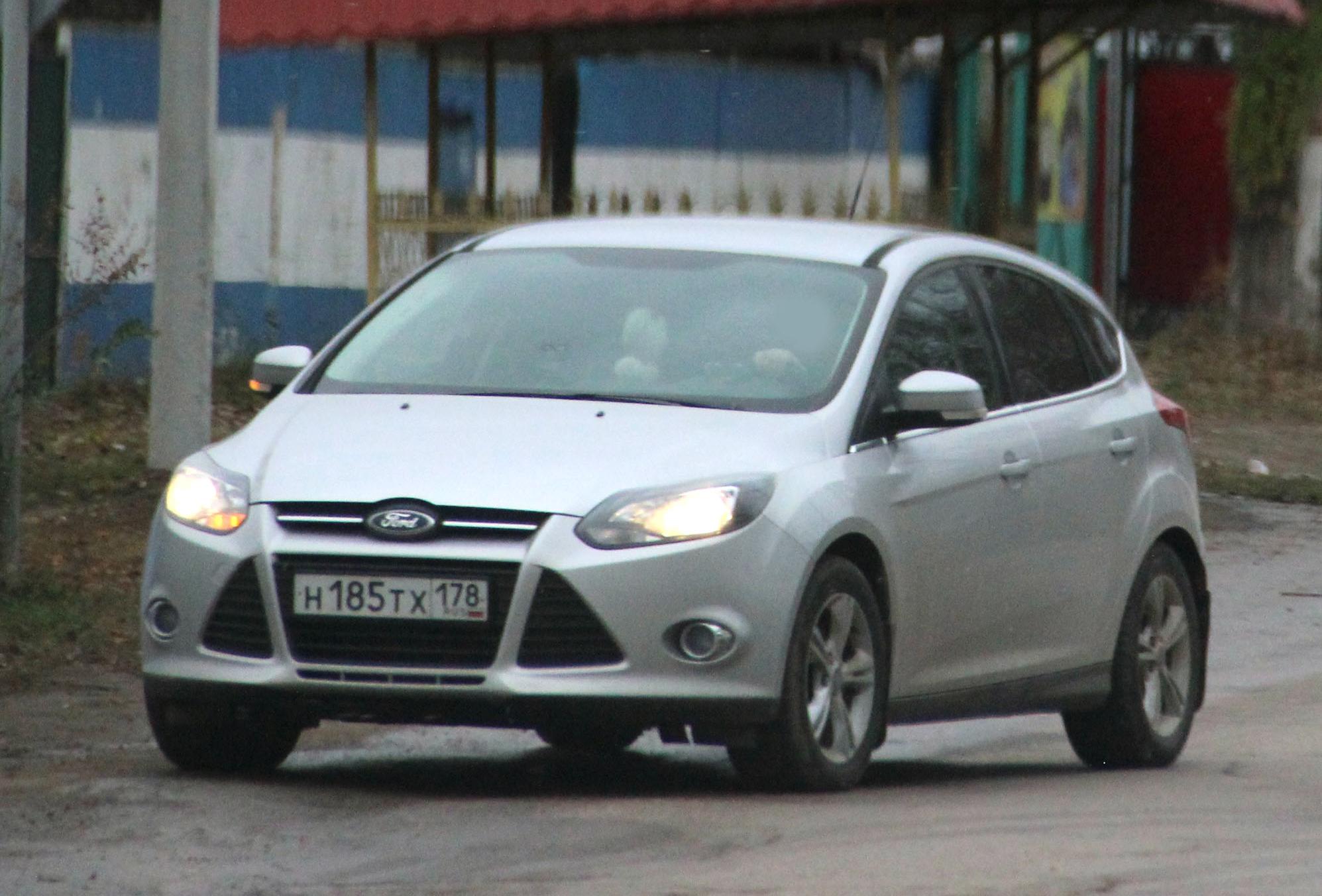 Автомобиль госномер Н185ТХ178