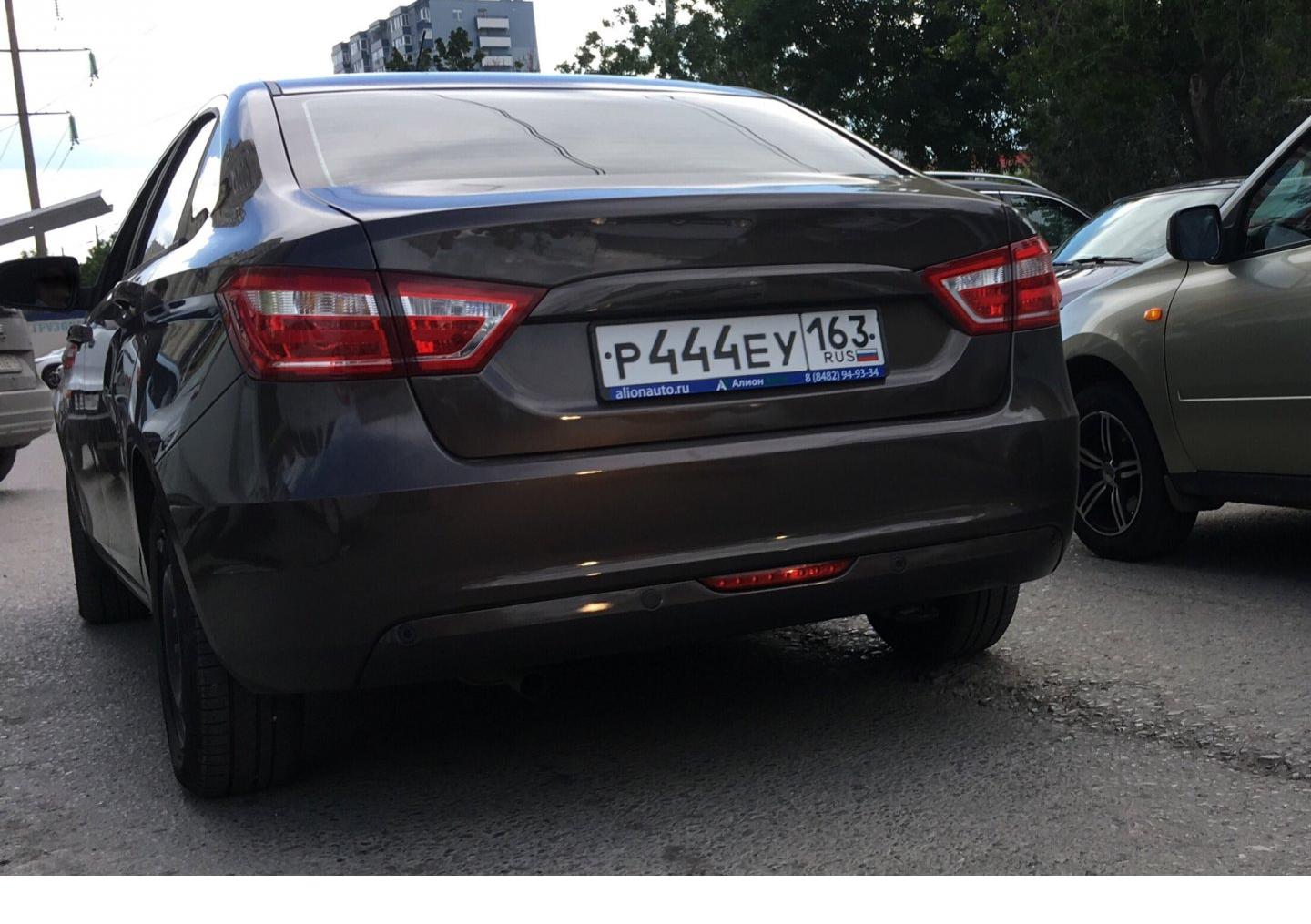 Автомобиль госномер Р444ЕУ163