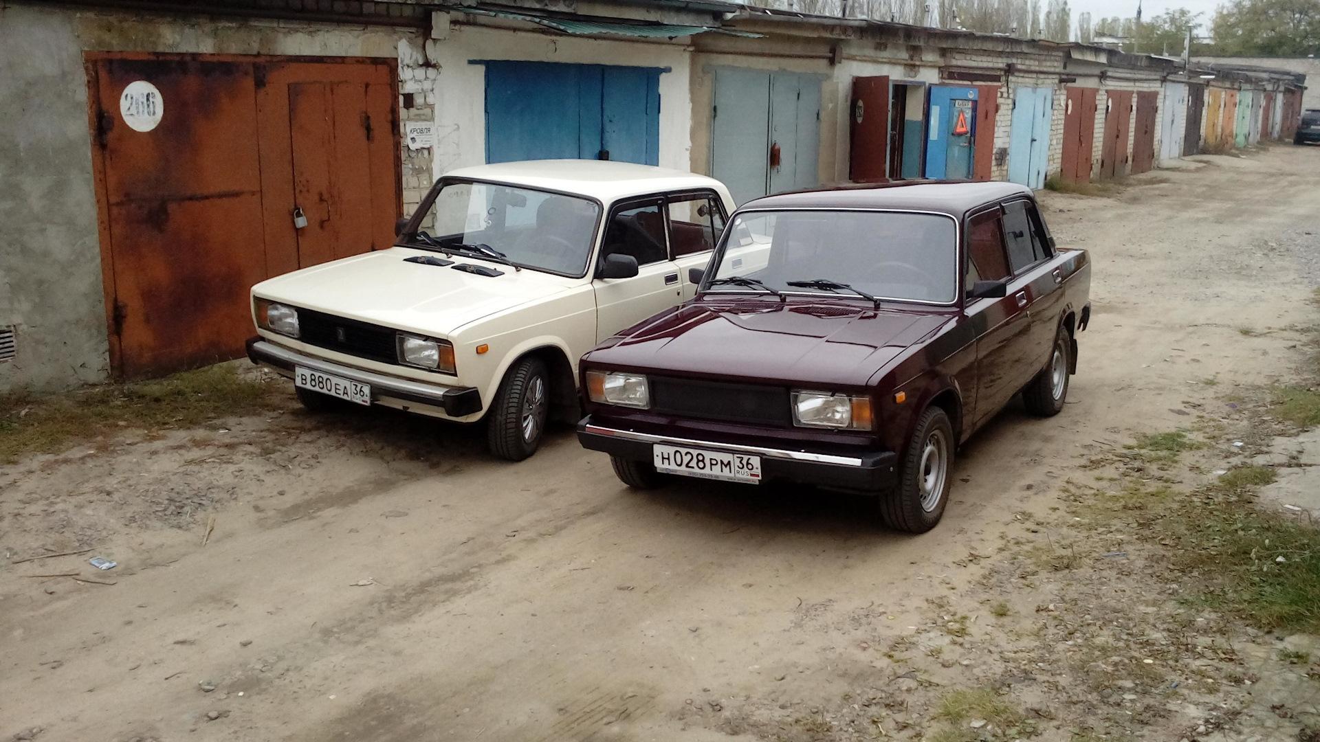 Автомобиль госномер В880ЕА36