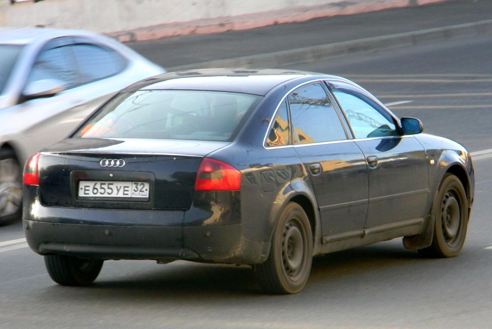 Автомобиль госномер Е655УЕ32