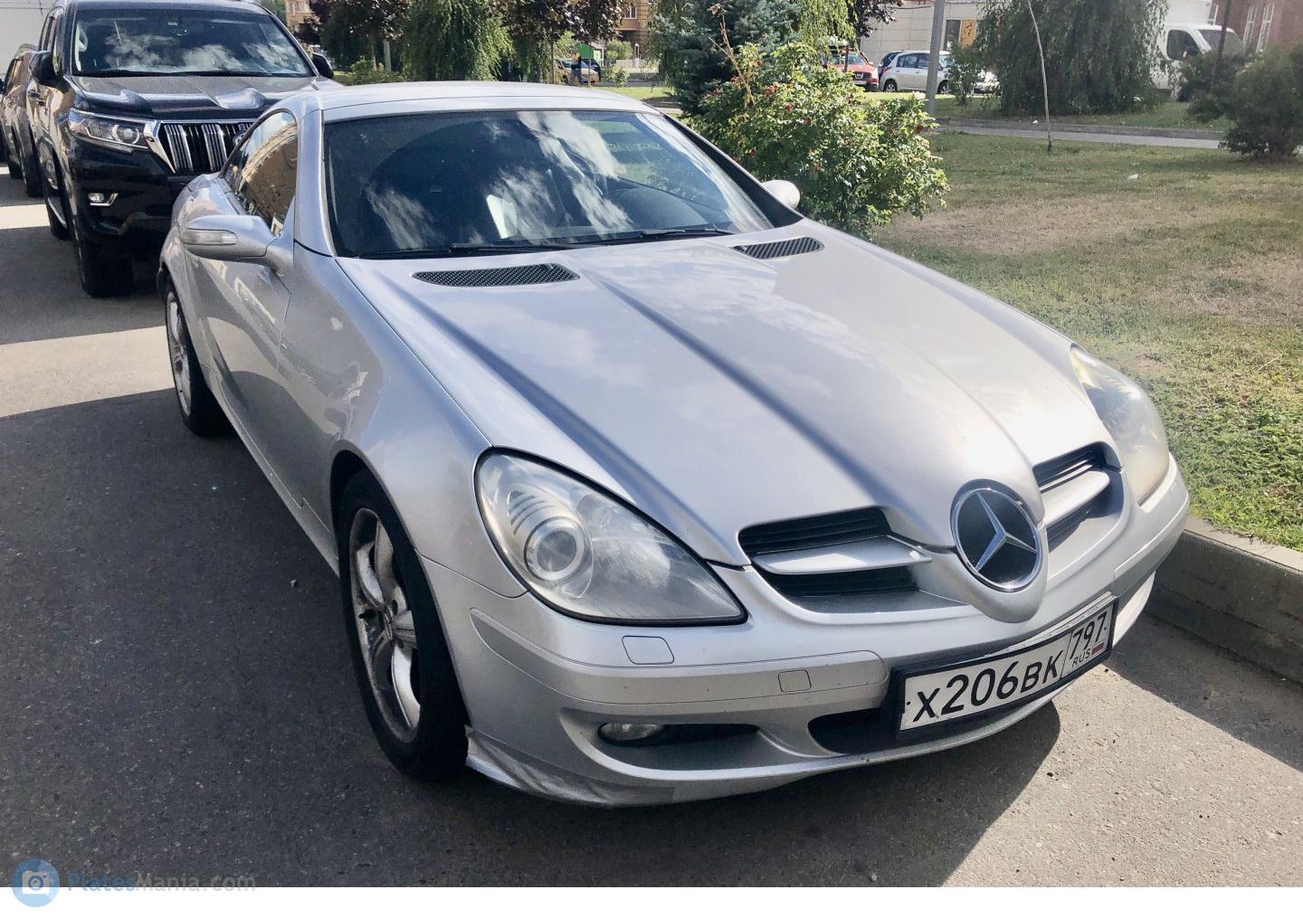 Автомобиль госномер Х206ВК797