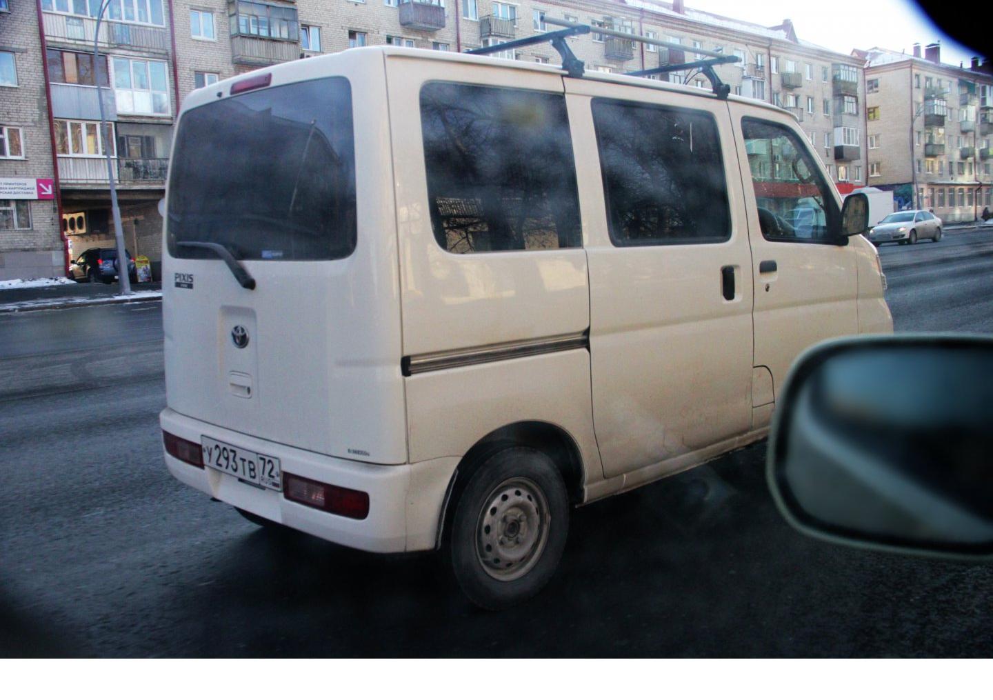 Автомобиль госномер У293ТВ72