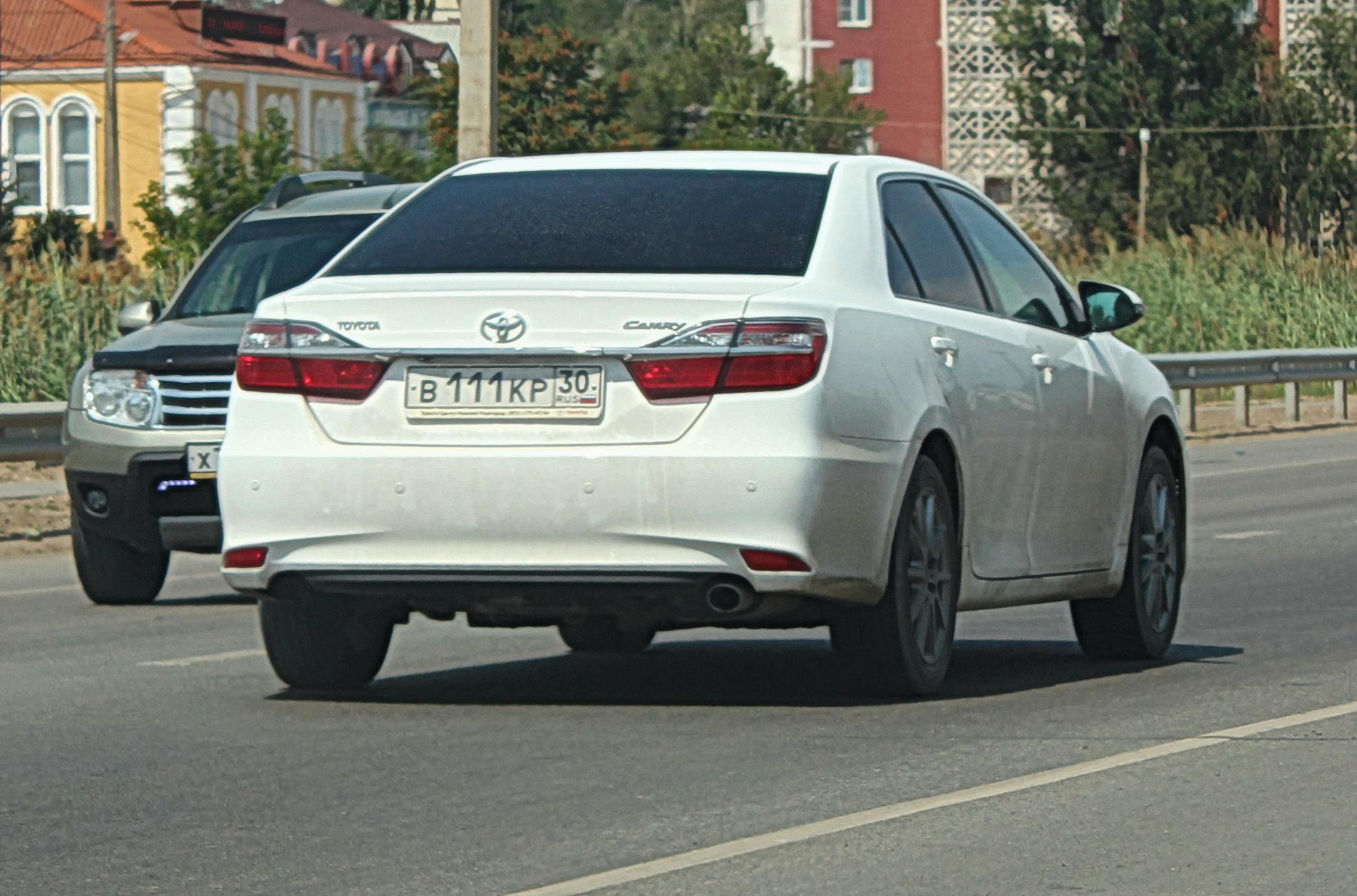 Автомобиль госномер В111КР30